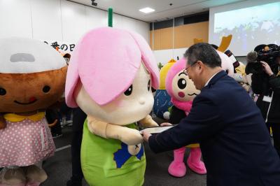 委嘱状交付